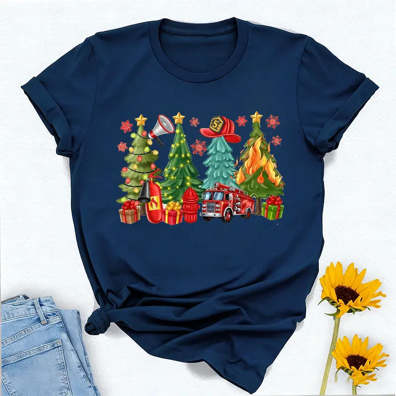 المرأة عيد الميلاد قسم الإطفاء رجال الاطفاء الأشجار تي شيرت رجال الاطفاء عيد ميلاد سعيد القطن المحملة التسامي تتجه تي شيرت