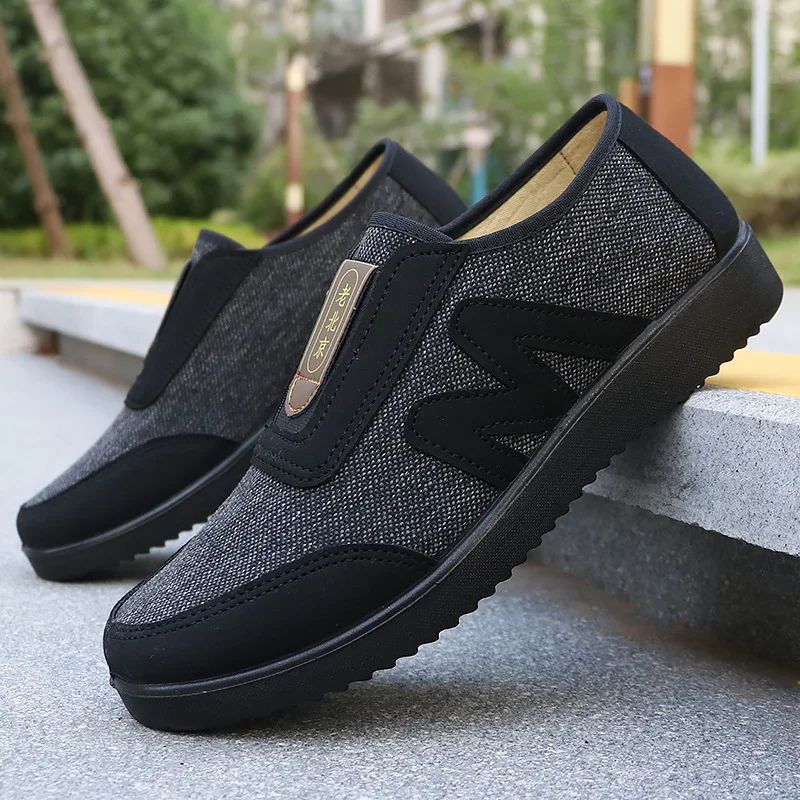 

Spring and Autumn Men's Cloth Shoes Breathable Lightweight Comfortable Casual Canvas Anti Slip Lightweight Men's Casual Shoes