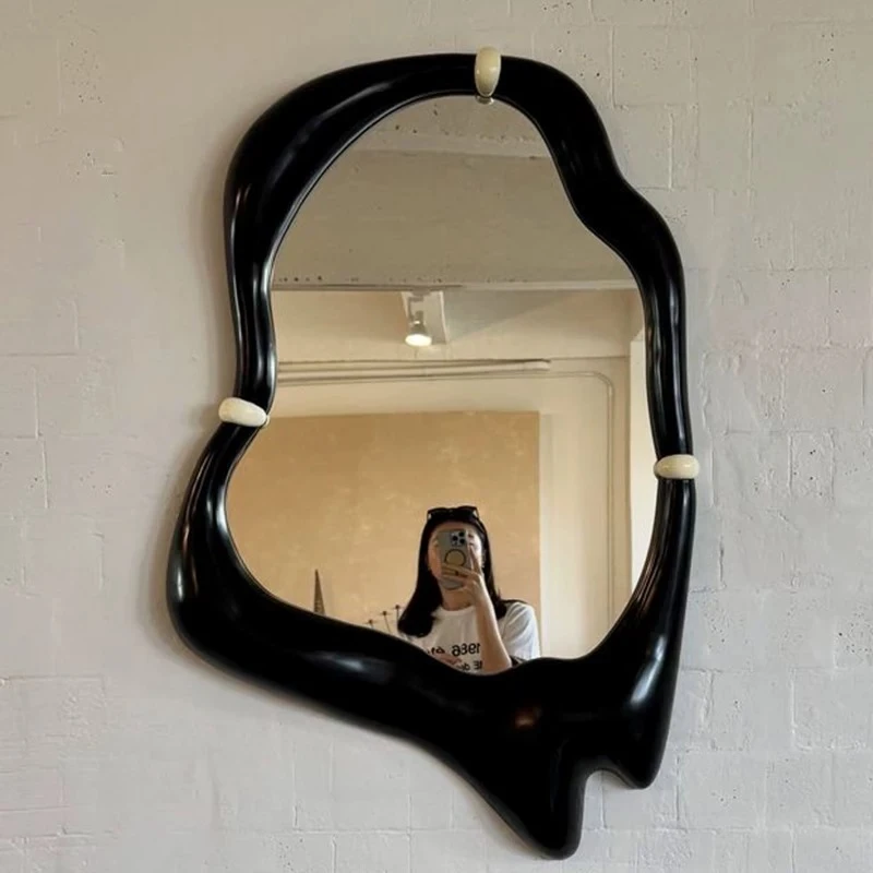 Luxury Funky Mirror Modern Living Room Aesthetic Dressing Table Mirror Korean Style Makeup Spiegel Wand Living Room Decorations