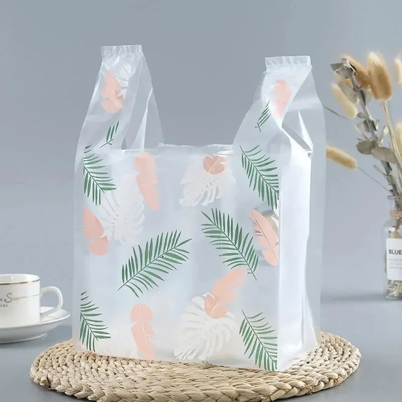 50pcs Food Plastic Bag Fashion Feather Pattern Vest Bag Pizza Burger Outer Packing Bag Supermarket Store Party Wedding Candy Bag