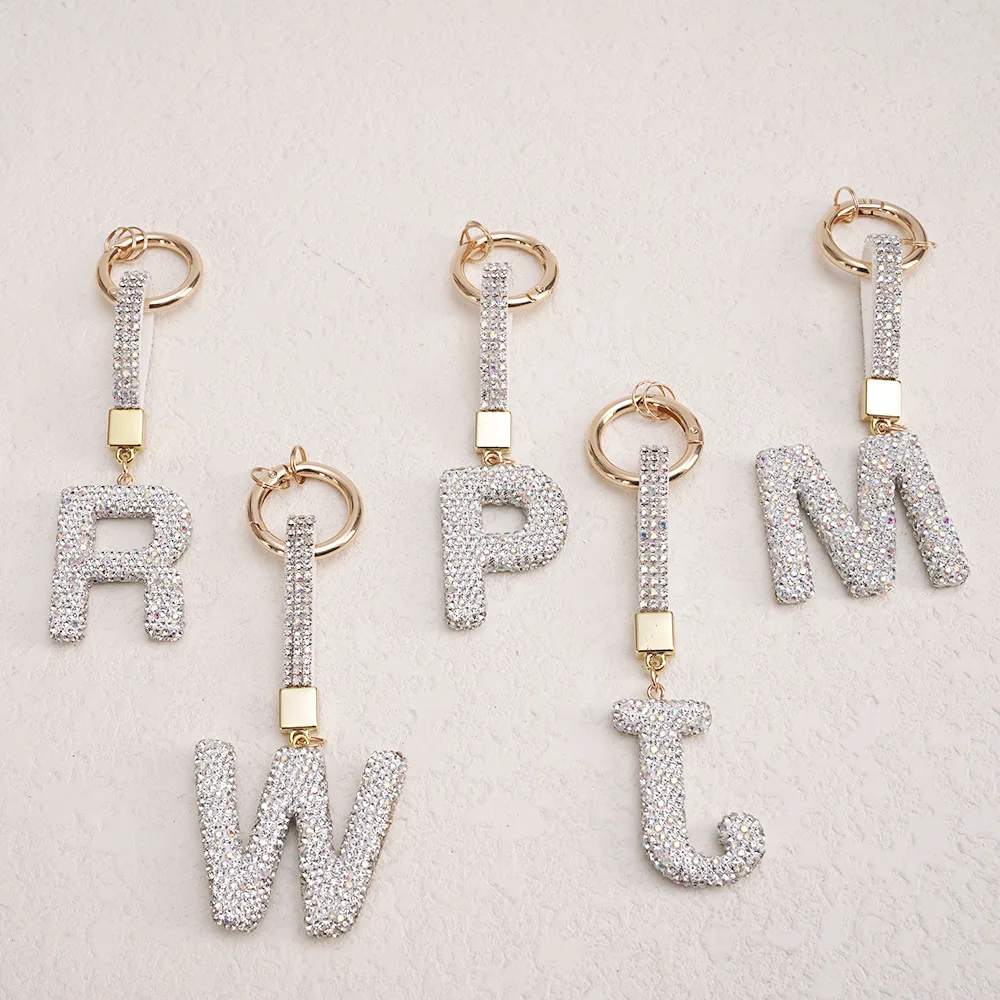 Rhinestone Capitalize The First Letter of The Surname Keychain Silver Color Shiny Letter A-Z Pendant for Women Bag Car Key Chain