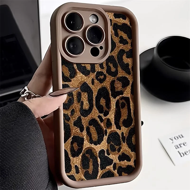 Hot Pink Brown Leopard Strawberry Phone Case For Samsung A06 A04 A05S A14 A15 A25 A24 A35 A34 A55 A54 A73 A72 Soft Back Cover