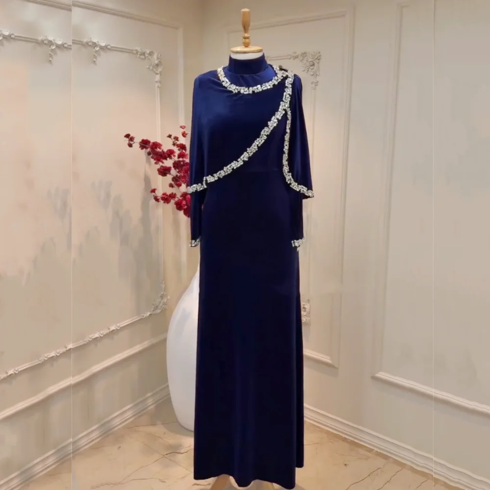 Maßgeschneidertes, hochwertiges, klassisches Abendkleid mit hohem Kragen, glitzernd, A-Linie, lange Kleider, maßgeschneiderter Anlass, formelles, elegantes Partykleid