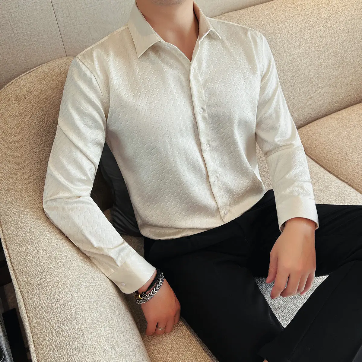 High Quality Gold Shirt Men's Long Sleeved Pointed Neck Business Casual Formal Shirt Versatile No Ironing Shirts Men Clothing