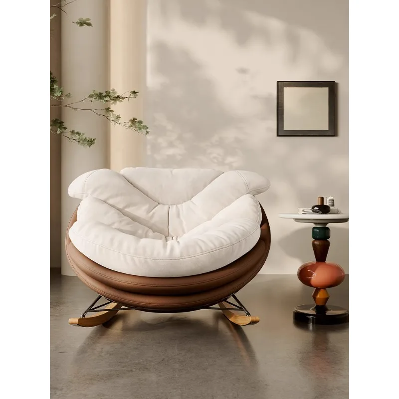 Mecedora italiana minimalista con forma de mariposa, sofá