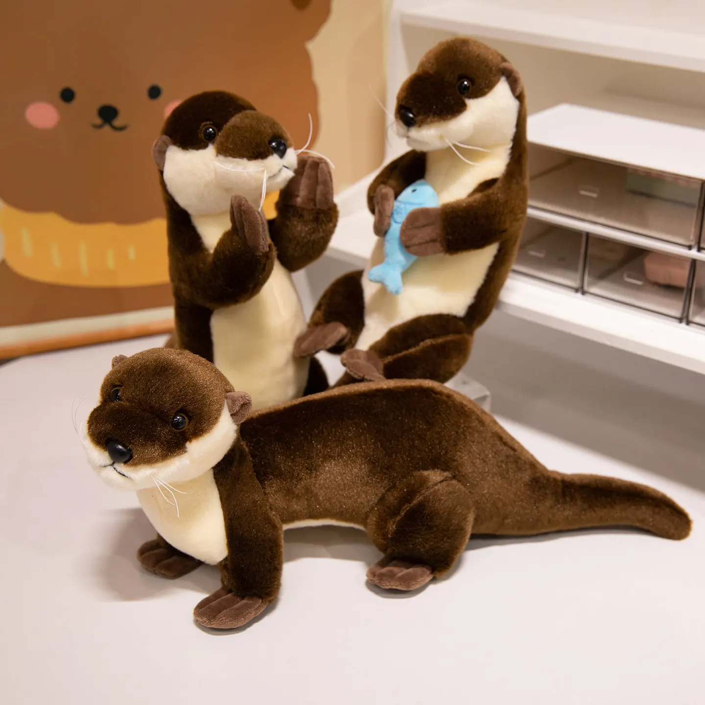 TreasuringU New Kawaii Otter Plush Toys Cartton Animals Otter With Fish Stuffed Dolls Bank Beaver Plushie Pillow Home Decoration