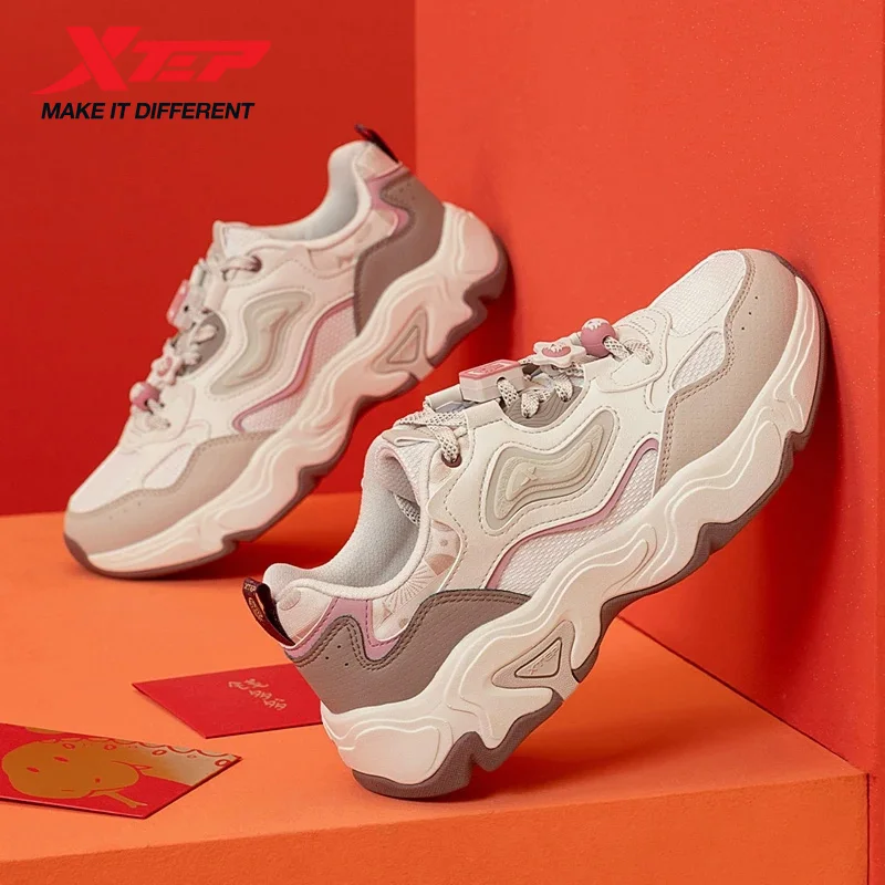 

Xtep Star Trace 2.0 Низкие повседневные туфли для женщин, весна 2024, удобная спортивная обувь для отдыха в стиле ретро на толстой подошве 975118320005