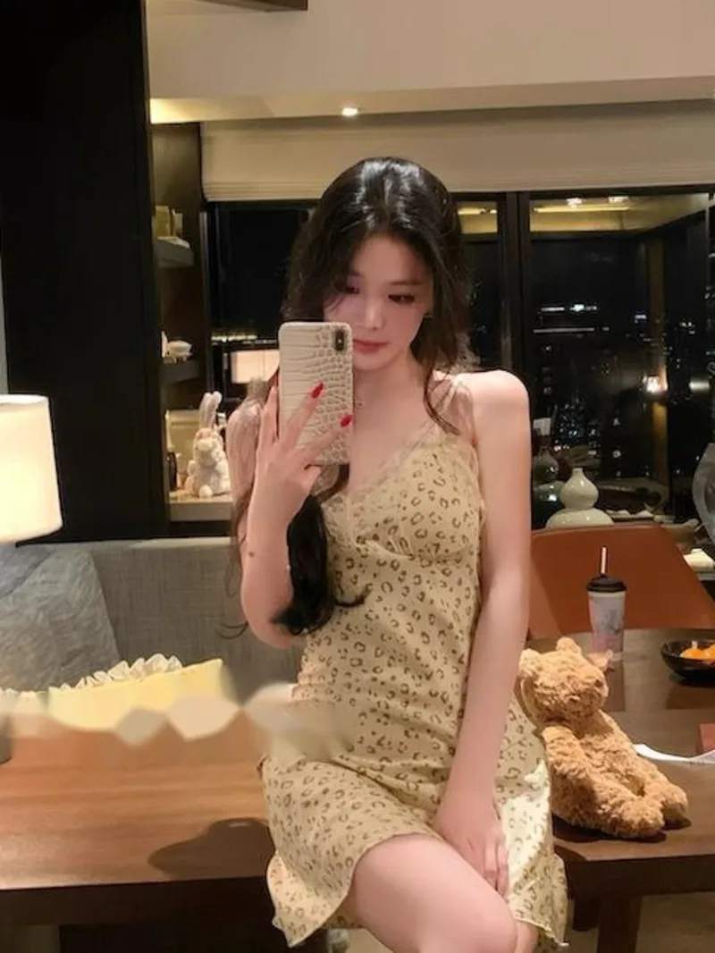 Elegante renda guarnição rosa leopardo impressão vestido fino para mulher sem costas profundo v suspensórios sem mangas vestido encantador puro desejo 3v6k