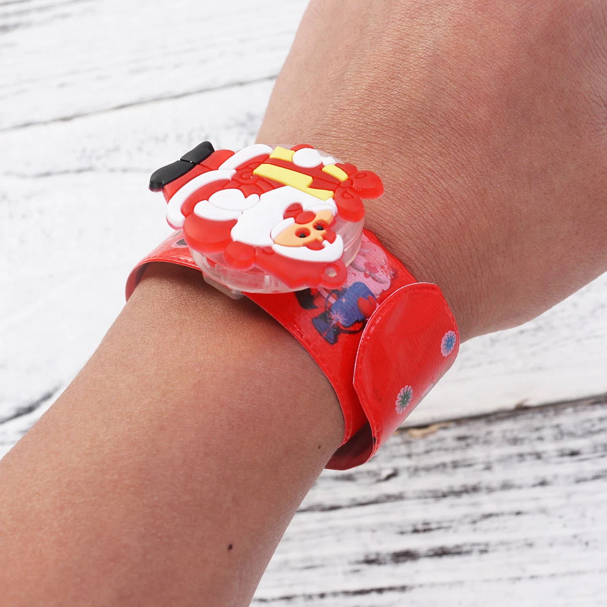 

12pcs LED Lights Santa Claus Snowman Christmas Slap Bracelet Christmas Circle Wristband For Kids Boys Girls Adults Christmas Par