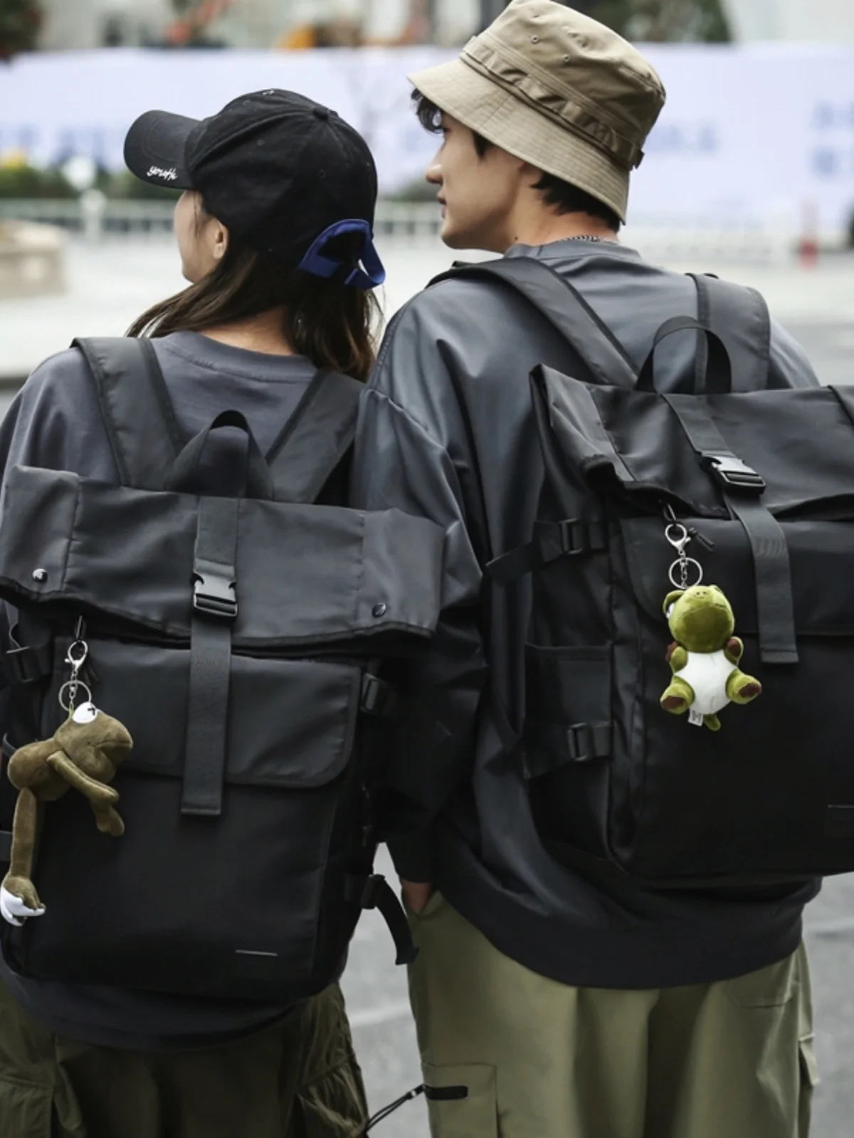 

Large Capaci Waterproof Men's And Women's Travel Bapa Nylon Material School Bag Faionable Book Bag Cuter Bag
