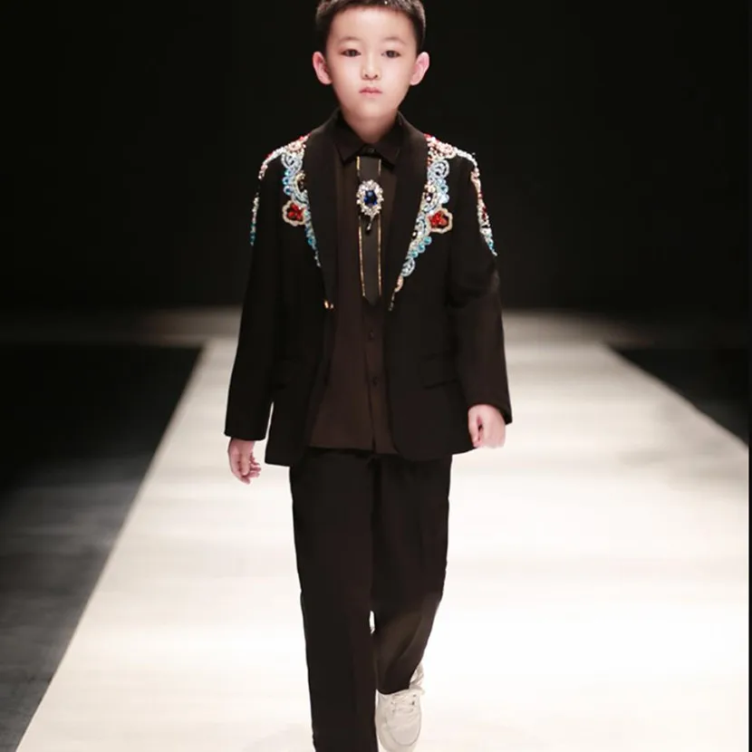 2023 New Boys' Gentleman Tuxedo Suit Children's Catwalk Formal Wedding Birthday Party Sets Prom Evening Dress A2169