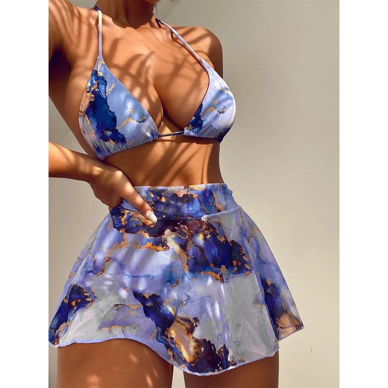 Women's three-piece swimsuit, sexy new style, triangle cup, halter neck, gradient print