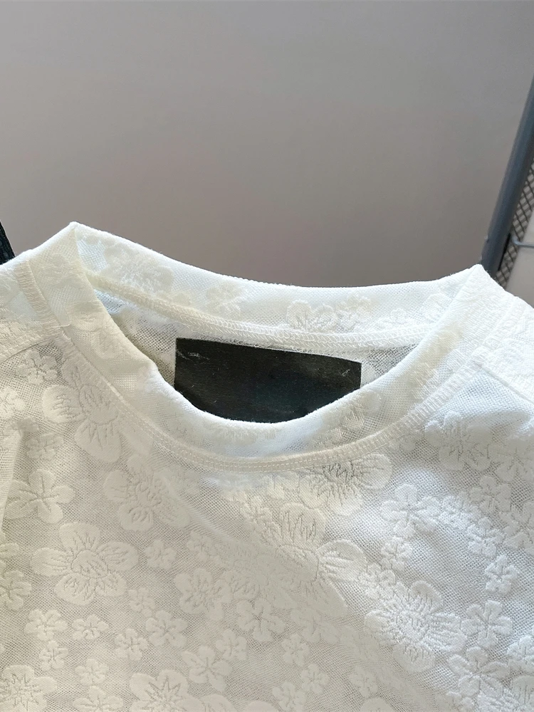 เสื้อยืดลายลูกไม้ปักลายเฉพาะตัวสำหรับผู้หญิง แฟชั่นฤดูร้อน ดีไซน์พิเศษ สวยงาม สไตล์เกาหลี ทรงหลวม