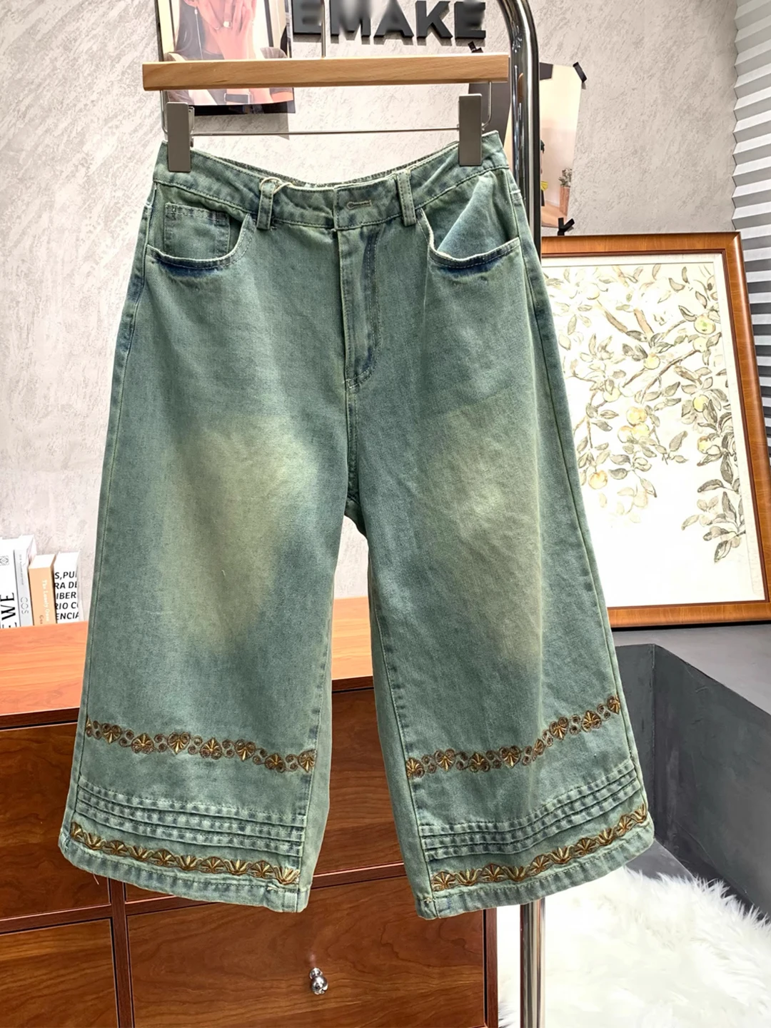 

Heavy Embroidery Straight Leg Jeans High Waist Wide Leg Pants Casual Summer Jeans with Frayed Hem for Young Women