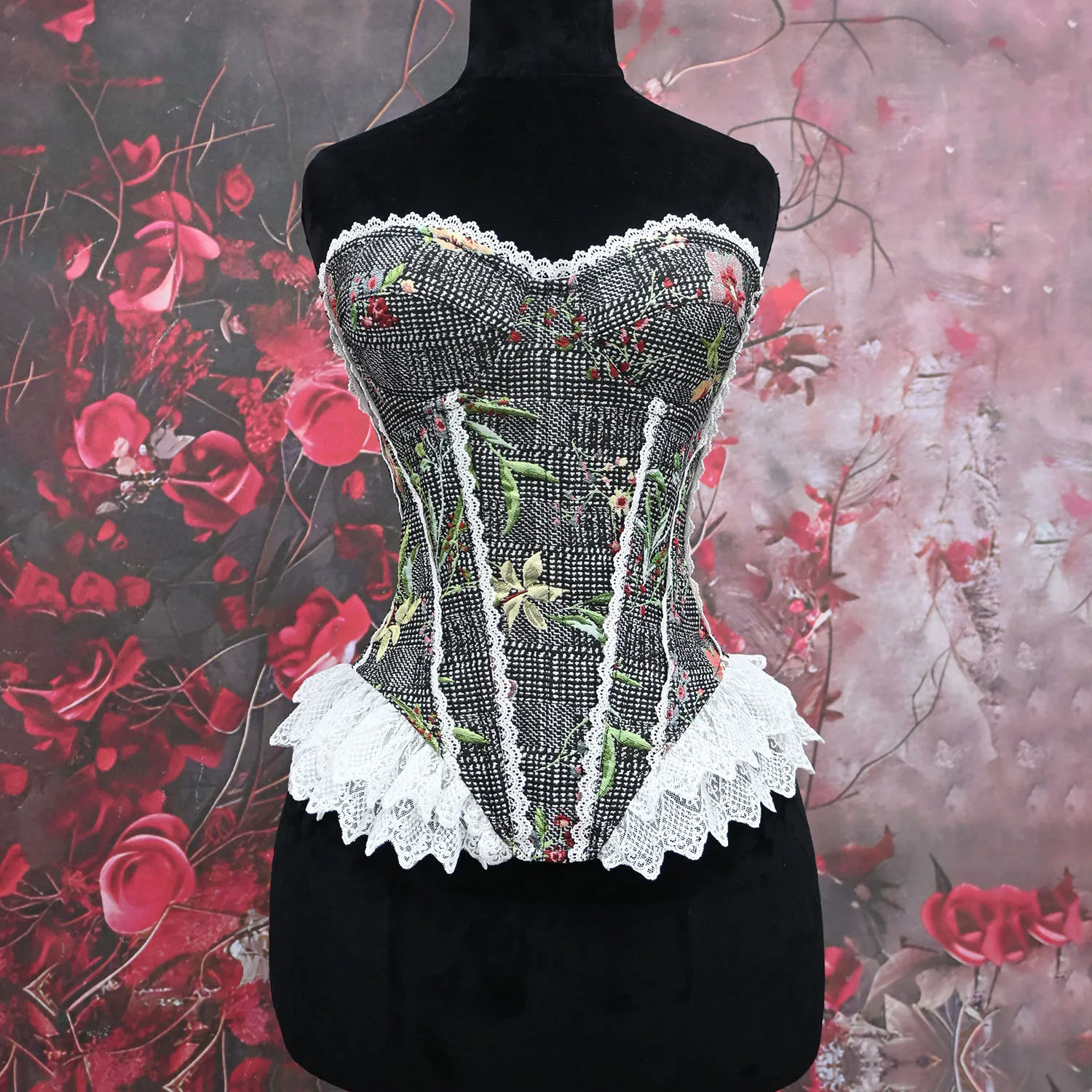 

Vintage Floral Lace Corset With Cup - Overbust Boned Bustier Top Ruffle Hem Lace-Up Back Gothic Cottagecore Party Lingerie