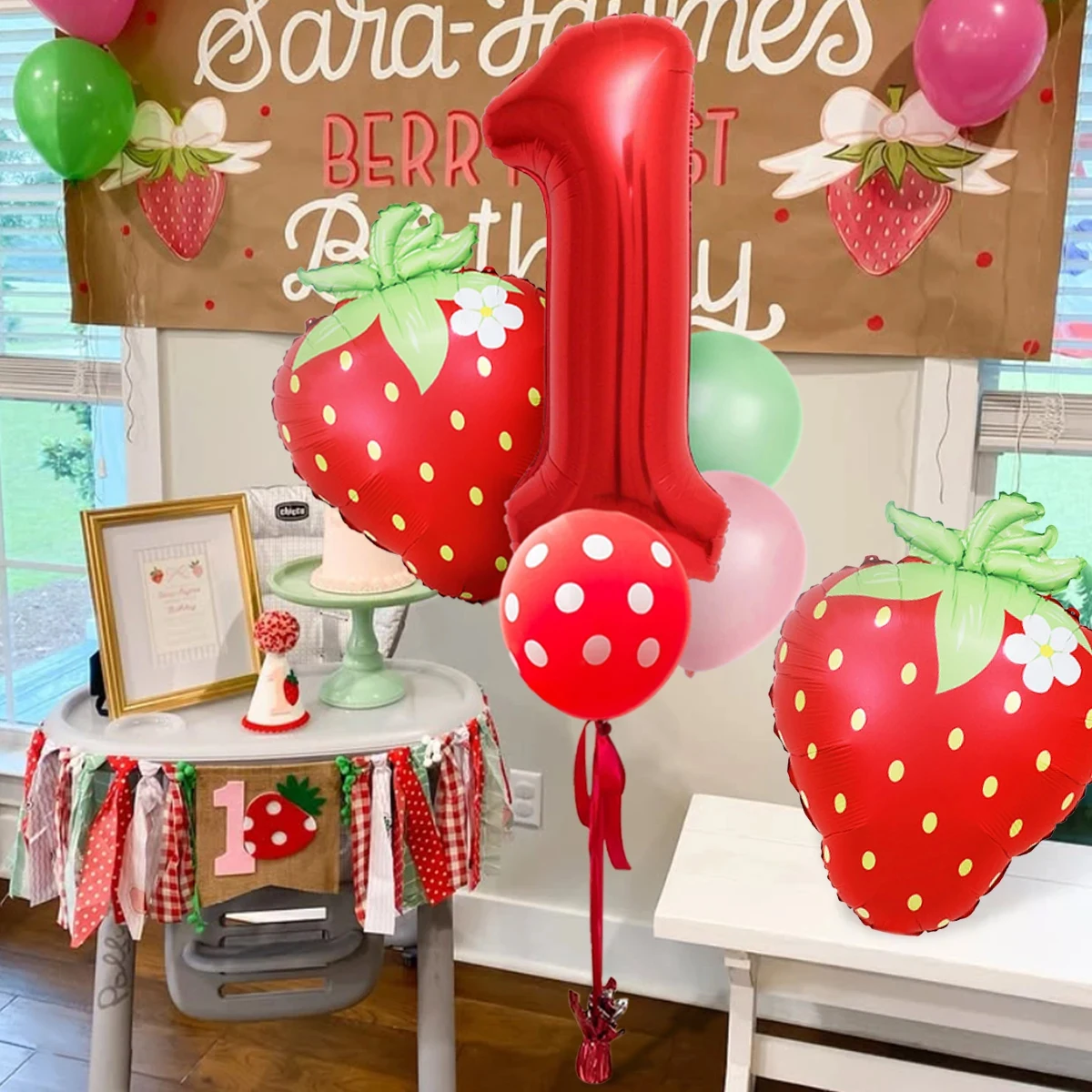 13-teiliges Erdbeer-Ballon-Set mit Aluminiumfolienballons und Latexballons mit Polka-Dot-Muster für Geburtstagsfeiern und Jubiläumsdekorationen – Detail 2