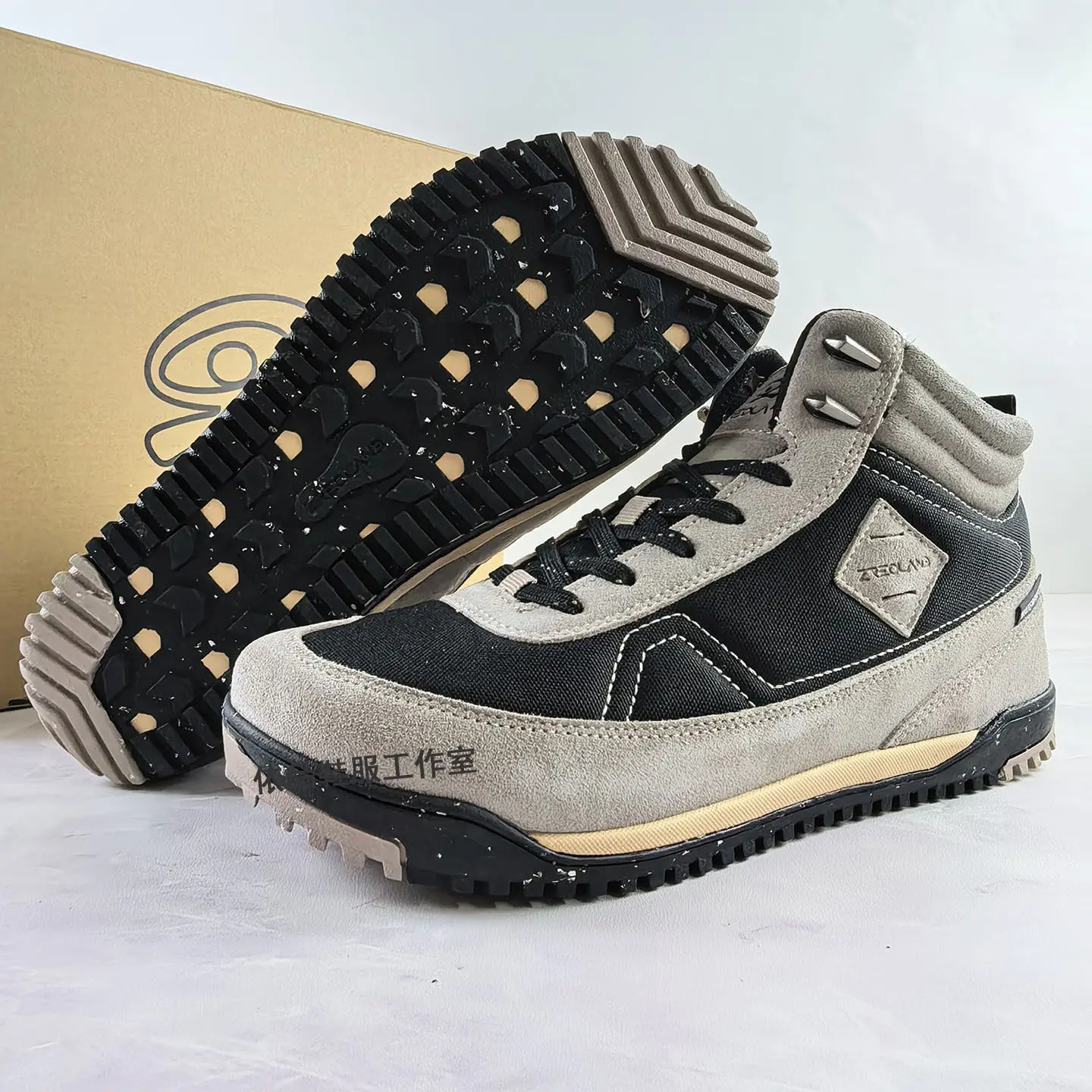 

New Arrival: Hot-Selling Anti-Slip, Wear-Resistant, High-Quality Walking Shoes Outstanding Traction Hiking Boots Casual Shoes