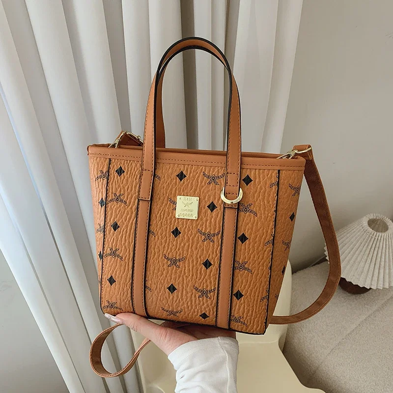 

Elegant Ladies Messenger Bag Genuine Leather Crossbody Shoulder Handbag Women's Designer Purse Professional Chic