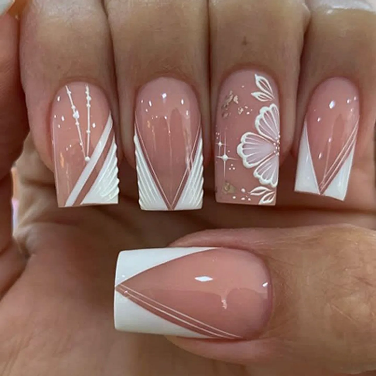 24 pçs cabeça quadrada de comprimento médio unhas falsas francesas imprensa em flor pó brilhante cobertura completa ponta do prego linha simples wearable unhas falsas