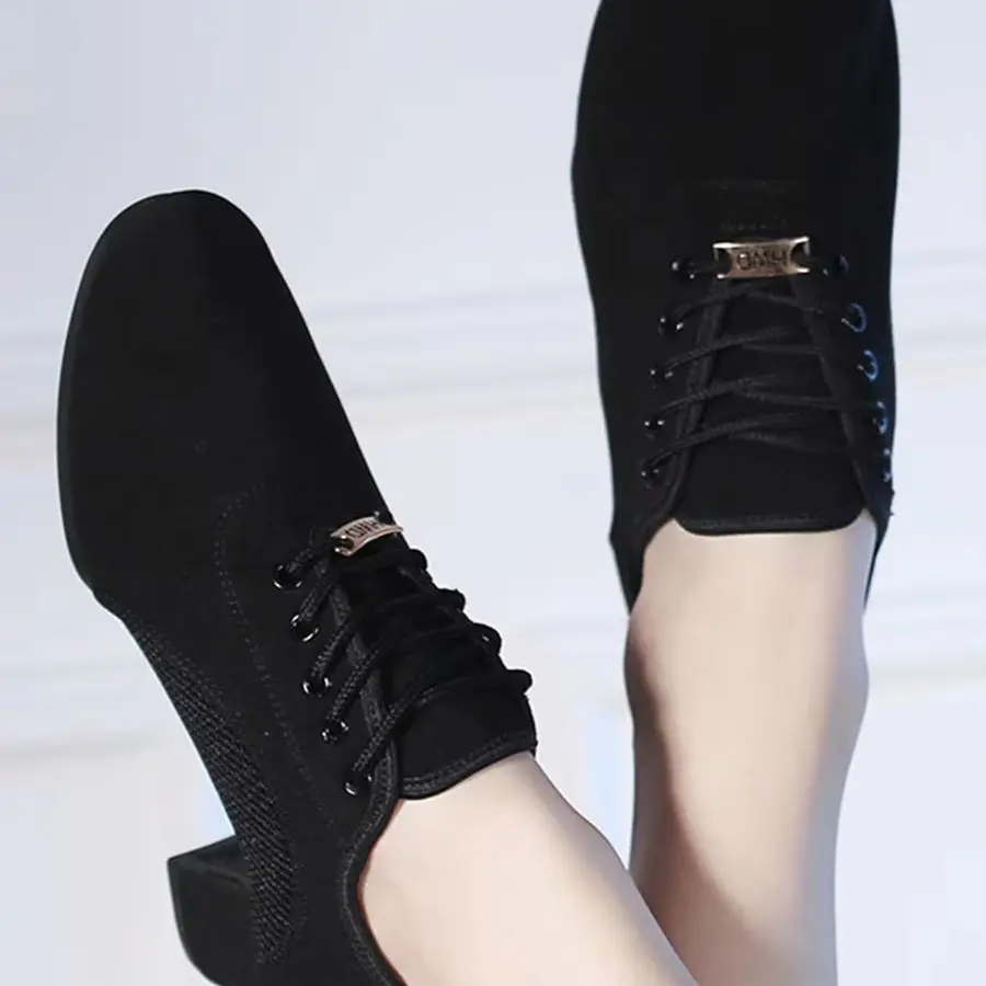 Latin dans ayakkabıları kadın Salsa balo salonu dans ayakkabıları kadın uygulama dans ayakkabıları orta topuk bayanlar Modern caz dans Sneakers