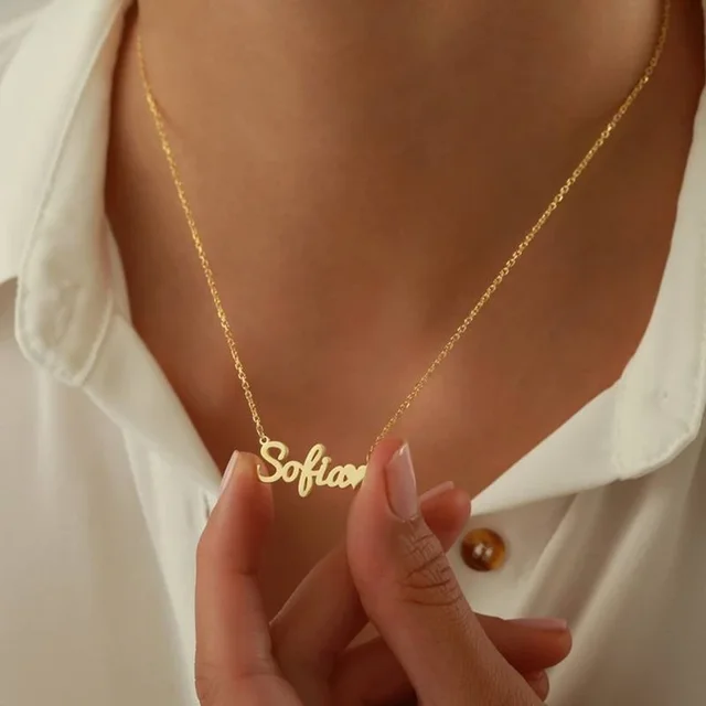 Collar personalizado con letra cursiva, acero inoxidable, 2.51 €