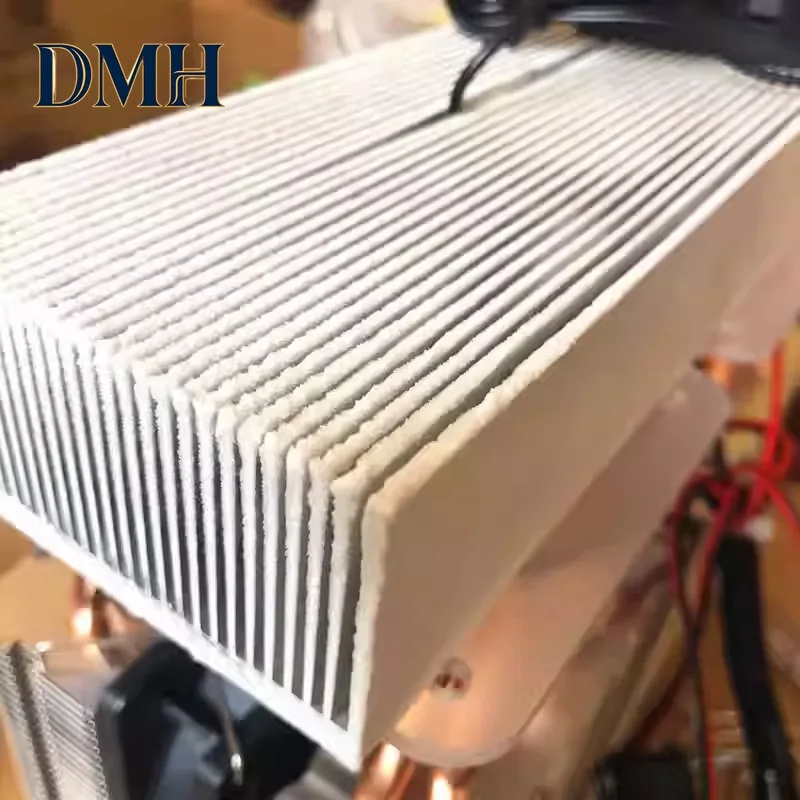

Dmh .Cooling Pet Air Conditioner HKJ-K100 Diy Refrigerator Semiconductor Refrigeration Film High-power Small Refrigerator Incuba