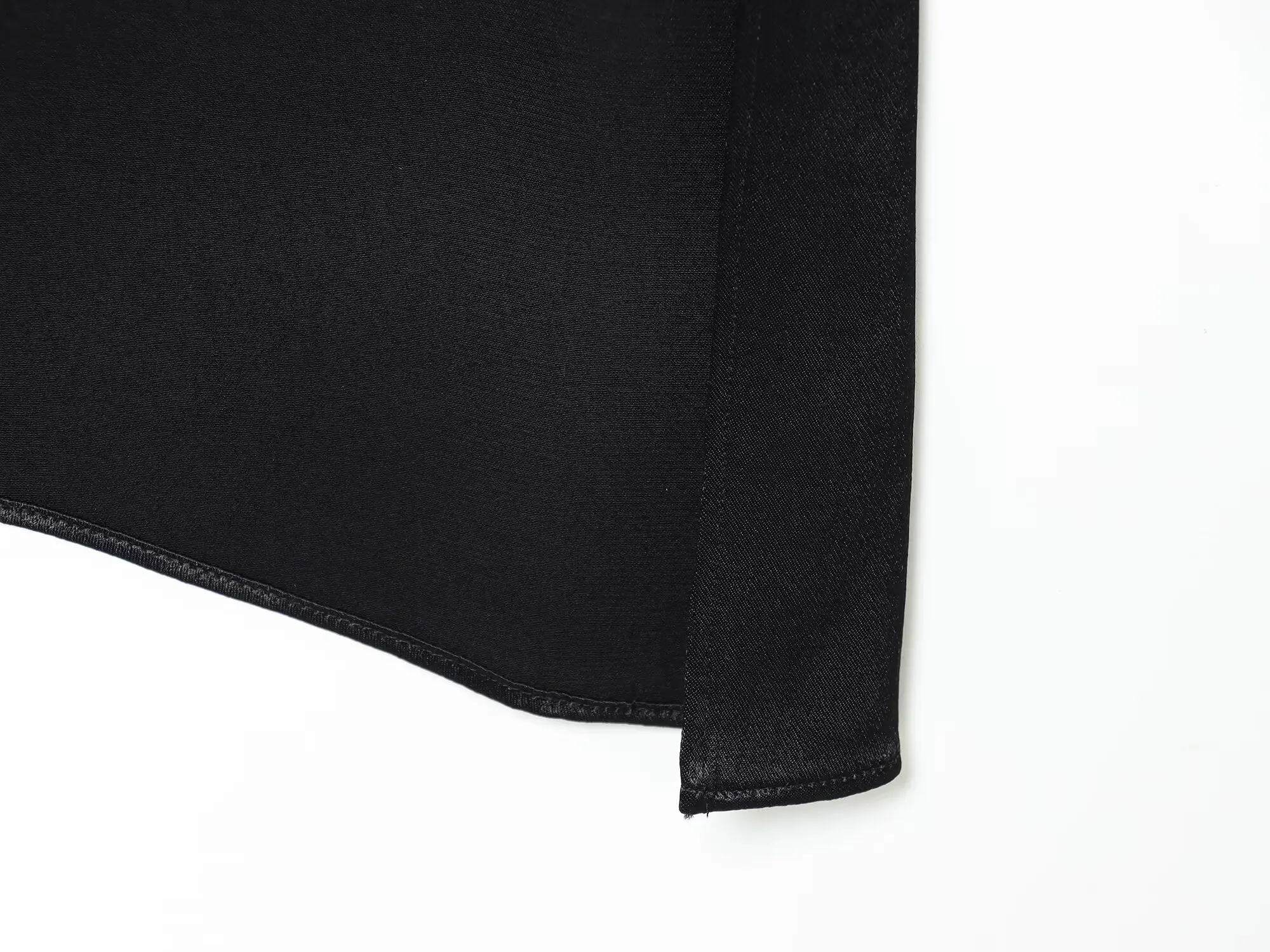 قميص طويل غير متماثل من BSAY للسيدات موضة خريف وشتاء جديد من الساتان الملمس وأكمام طويلة بلوزات ذات ياقة مدورة أنيقة للسيدات