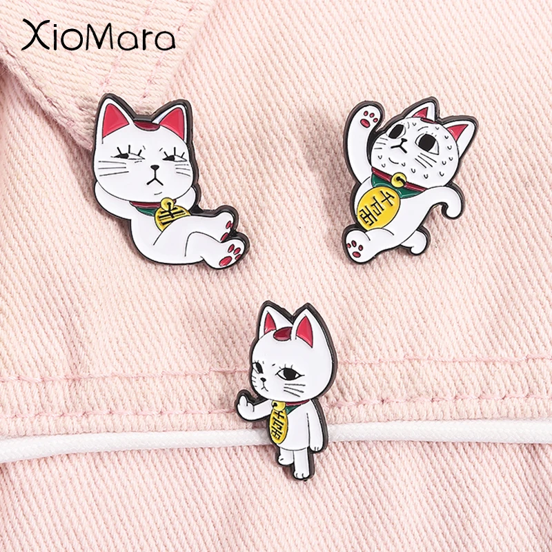 أنيمي توربو الجدة القط المينا دبابيس الكرتون القط تشغيل الاصبع الأوسط دبابيس معدنية شارة التلبيب مضحك مجوهرات هدايا للأصدقاء #1