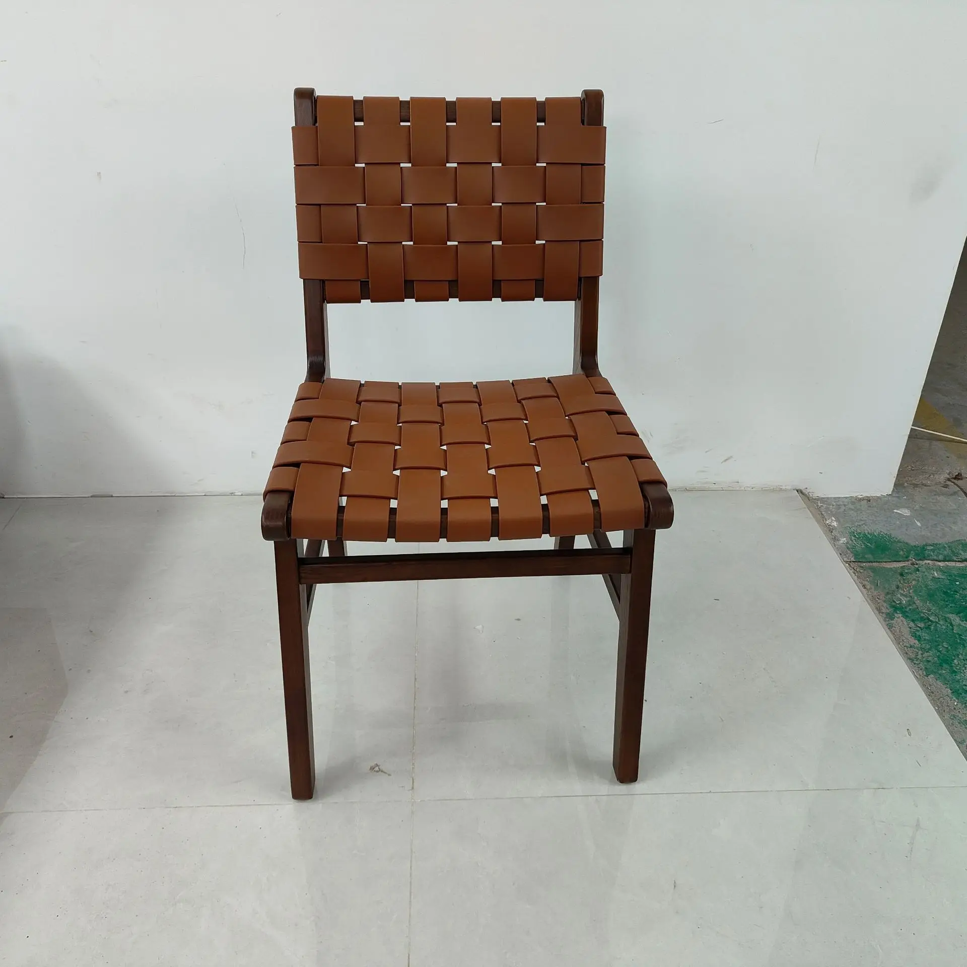 

Light Luxury Minimalist Dining Chair Premium Saddle Leather Restaurant Dining Table Chair Back Chair