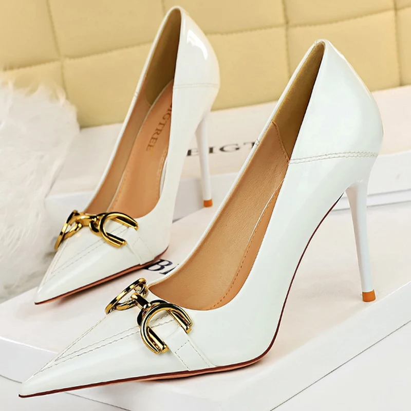 الفاخرة النساء مضخات حزام معدني مشبك عالية الكعب براءات الاختراع والجلود النساء الكعوب الخناجر الوظيفي OL مكتب الأحذية حجم كبير 41 42 43 #5