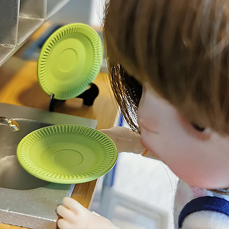 Accesorios de cocina para fotos, vajilla de casa de muñecas en miniatura, utensilio de comida, plato redondo, escena, adornos de mesa de arena, 1 unidad, 1:12