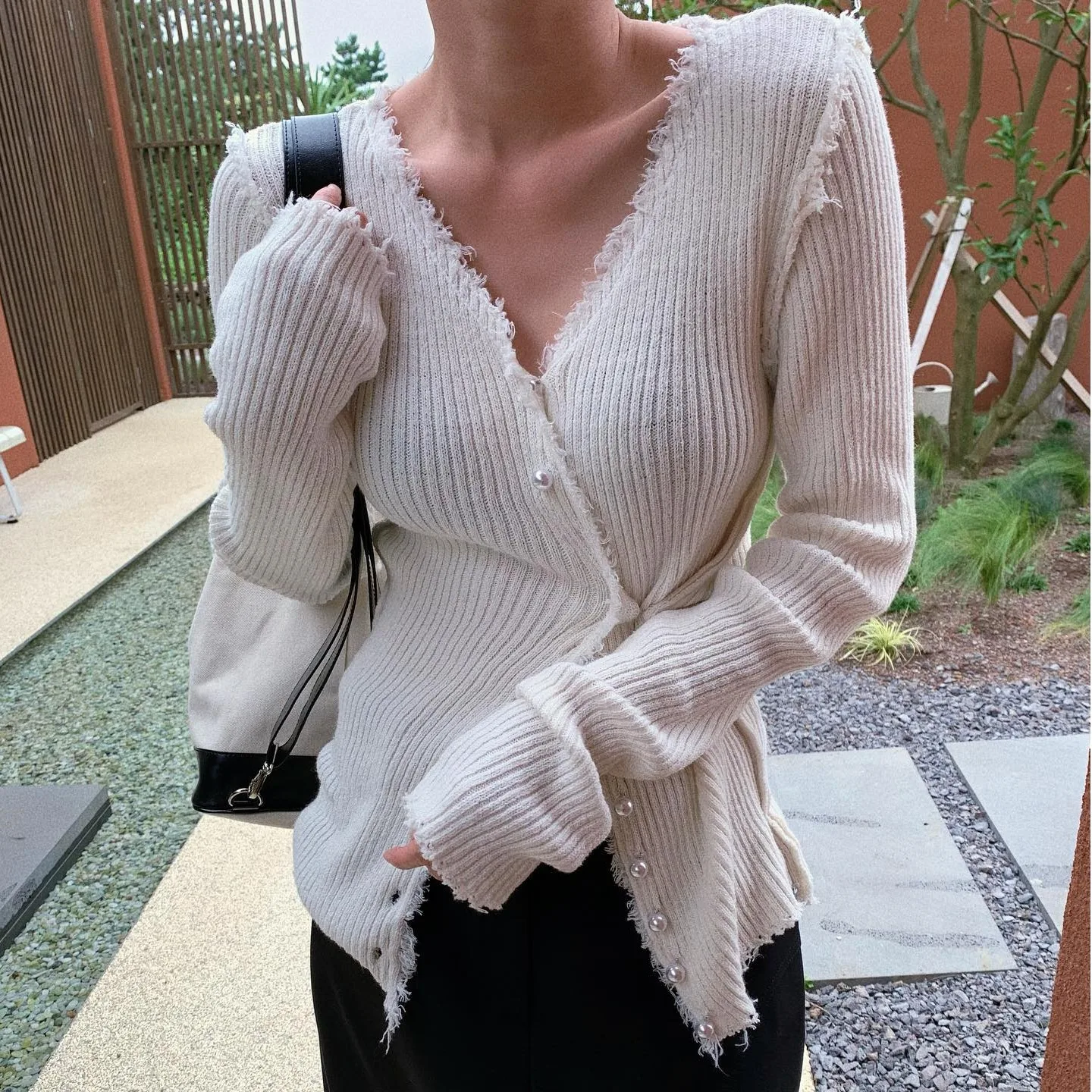 V-Neck Long Sleeve Pearl Button Open Cardigan Women's Base Layer Sweater Casual Style Regular Fit Heating Fiber Spring Autumn
