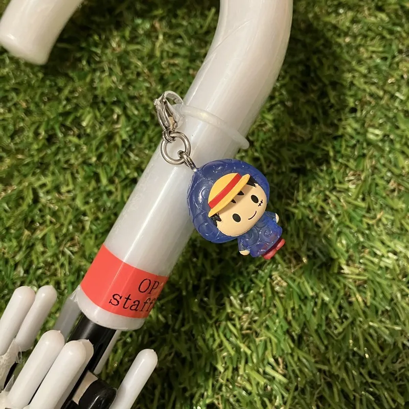 Echter Bandai Regenmantel Stil Schlüsselanhänger Regenschirm Charm mit Ruffy Chopper Boa Hancock Sunny Dolls Actionfigur Modell Spielzeug Geschenke