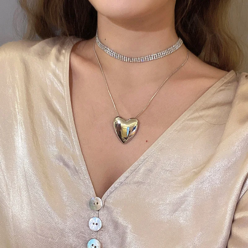 

Ожерелье в форме сердца с персиковым сердечком, женская цепочка на ключицу, крупное, в стиле хип-хоп, легкий люкс, нишевый дизайн