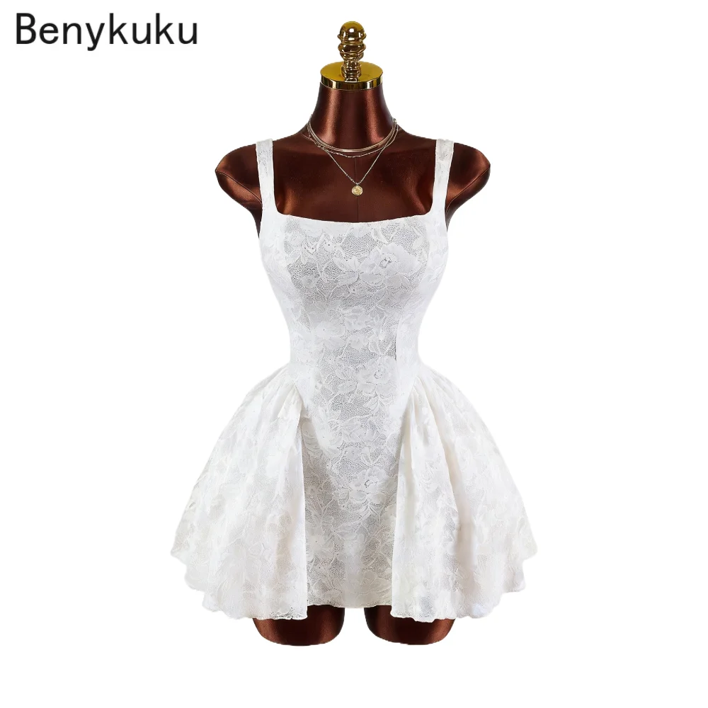 Weißes Spitzen-Minikleid mit eckigem Ausschnitt für Damen – Sommer 2026 – Elegantes, hochtailliertes, ausgestelltes Ballkleid – Kurzes Kleid für Dates, Partys und als Sommerkleid