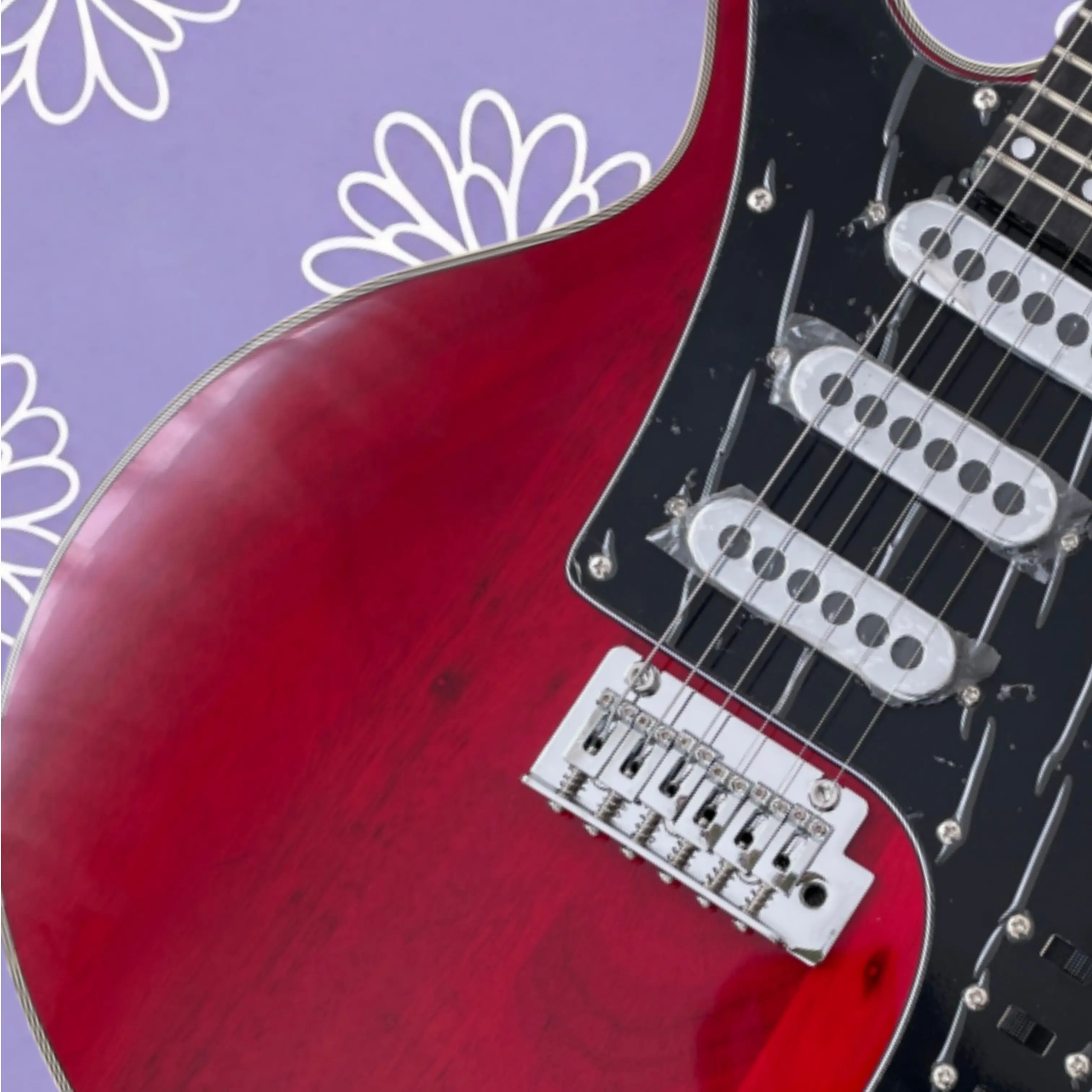 Wine-Red 6-String Electric Guitar, SSS Pickup Configuration, Silver Hardware Guitars, Best-Selling Model Guitarra