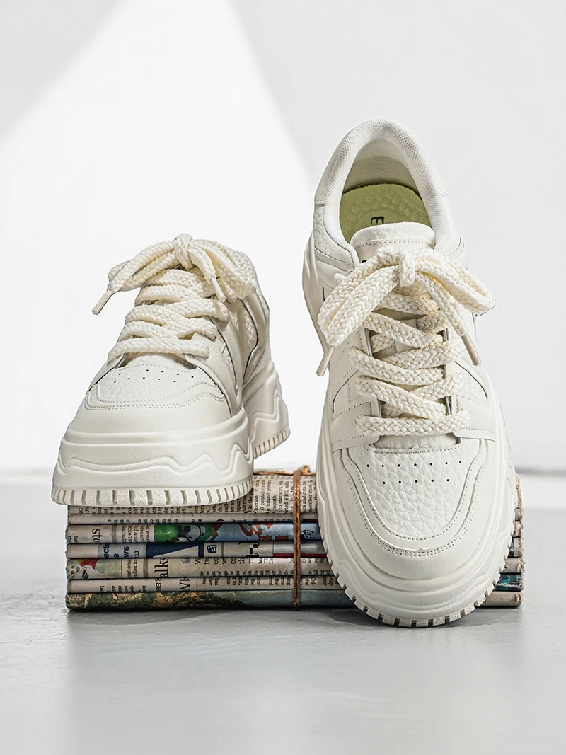 

Men's Low-Top Board Shoes 2026 New Summer Trend Versatile Youth Sports Casual Thick Bottom Heightening White Shoes