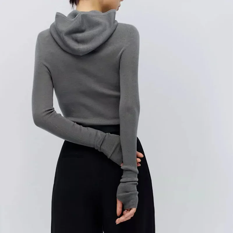 

Дизайн свитера во французском стиле. Чувствительность. Тонкие модели с капюшоном. Гладкий силуэт. Базовый слой. Верх из пряжи. Вязаный топ. Осень/зима.