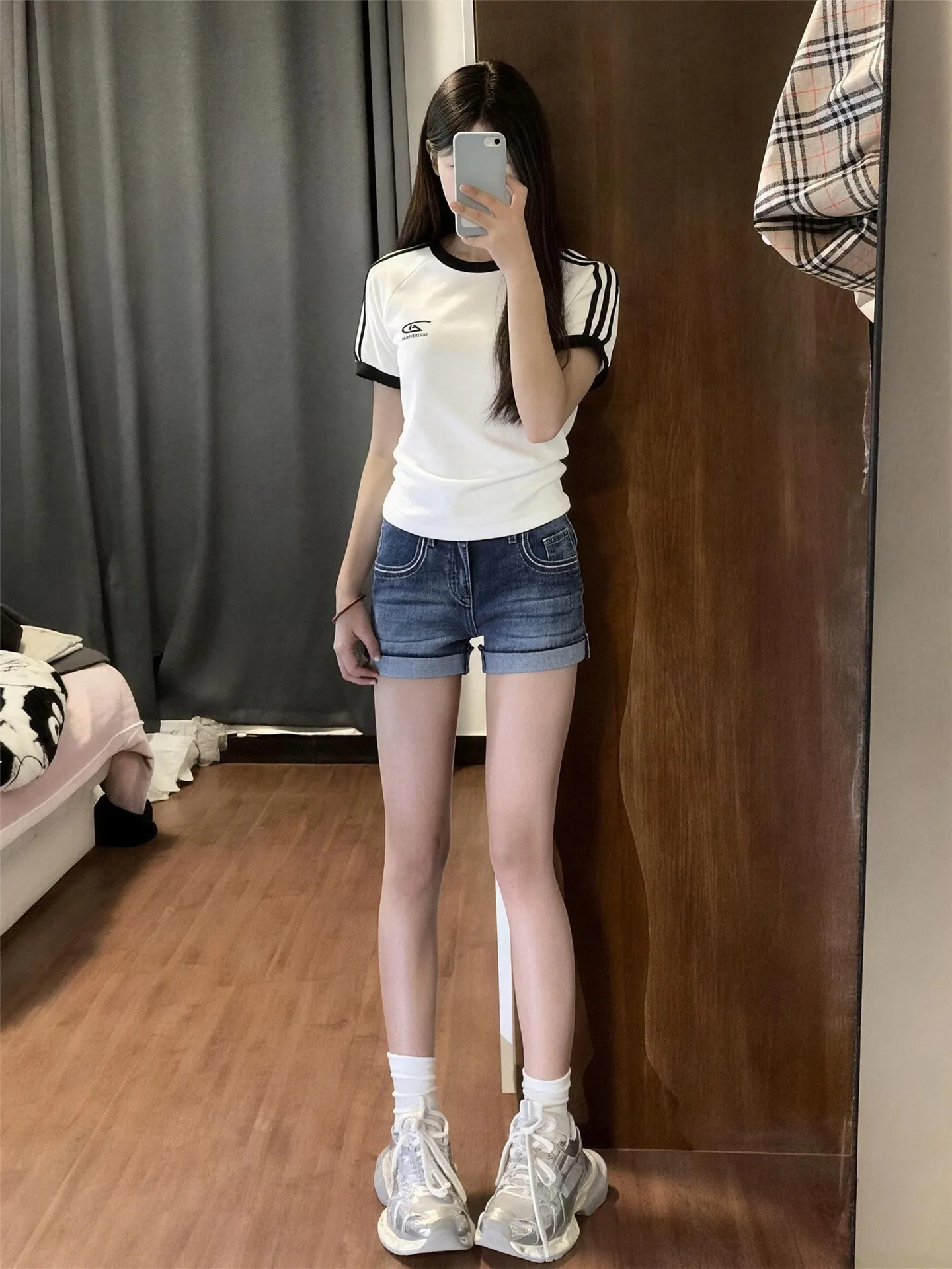 

Американские винтажные джинсовые шорты с низкой посадкой, темно-синие, женские, летние, утягивающие, с отворотами, повседневные, из хлопка