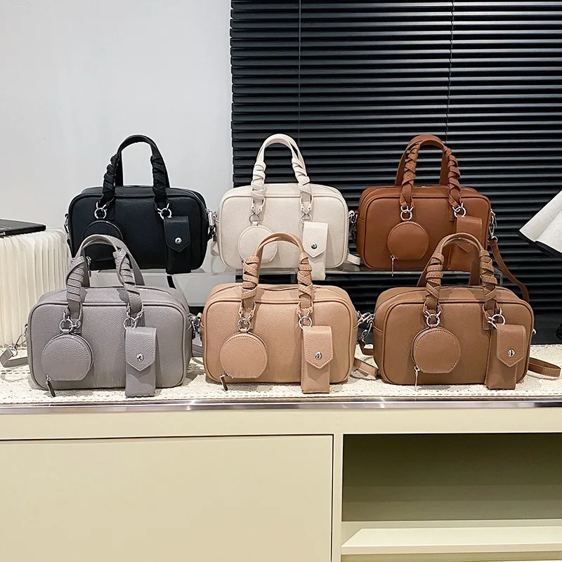 

Новая персонализированная трендовая сумка через плечо, легкая роскошная сумка нишевого дизайна, женская косая сумка, кошельки и сумки