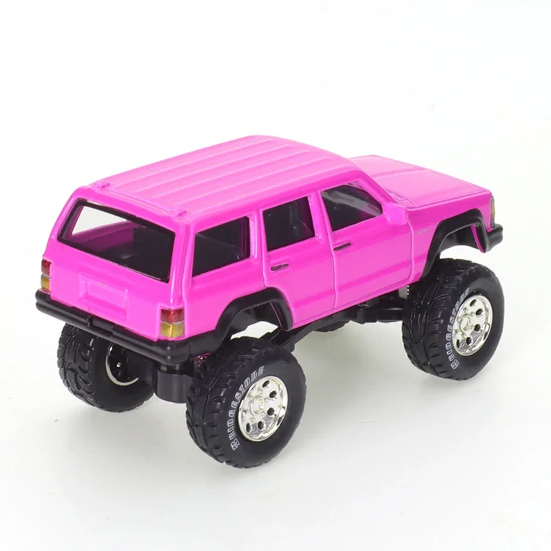 XCARTOYS Jeep 1/59 Alloy Diecast Car Model Cherokee Jeep SUV Alloy Diecast Model Car Toy Collection Gift