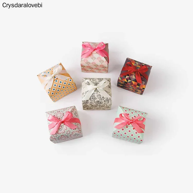 Yaratıcı Pasta Hediye Kutusu Düğün Iyilik Şeker Kutusu Bebek Gösterisi Parti Olay Hediye Makaron Kek Kurdeleli Ambalaj Kutusu