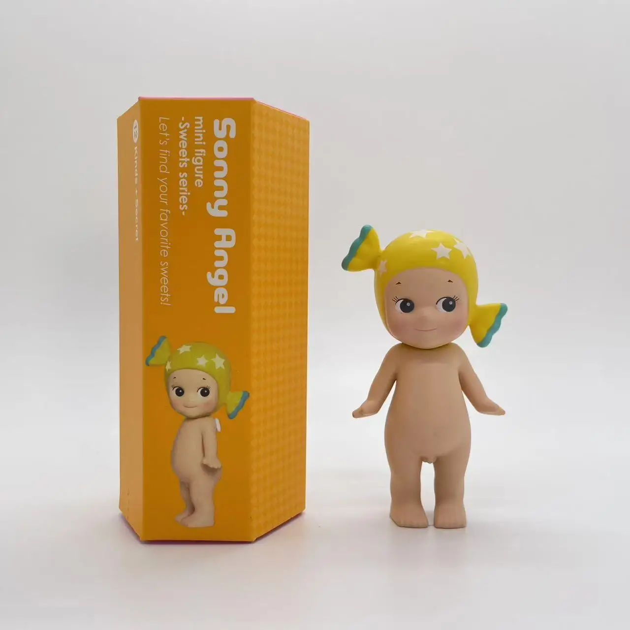 

Sonnyangel Mini Figure Regular Sweets series 2018 Blind Box toy for girl Mystery Box Pancake Strawberry Shortcake Cupcake