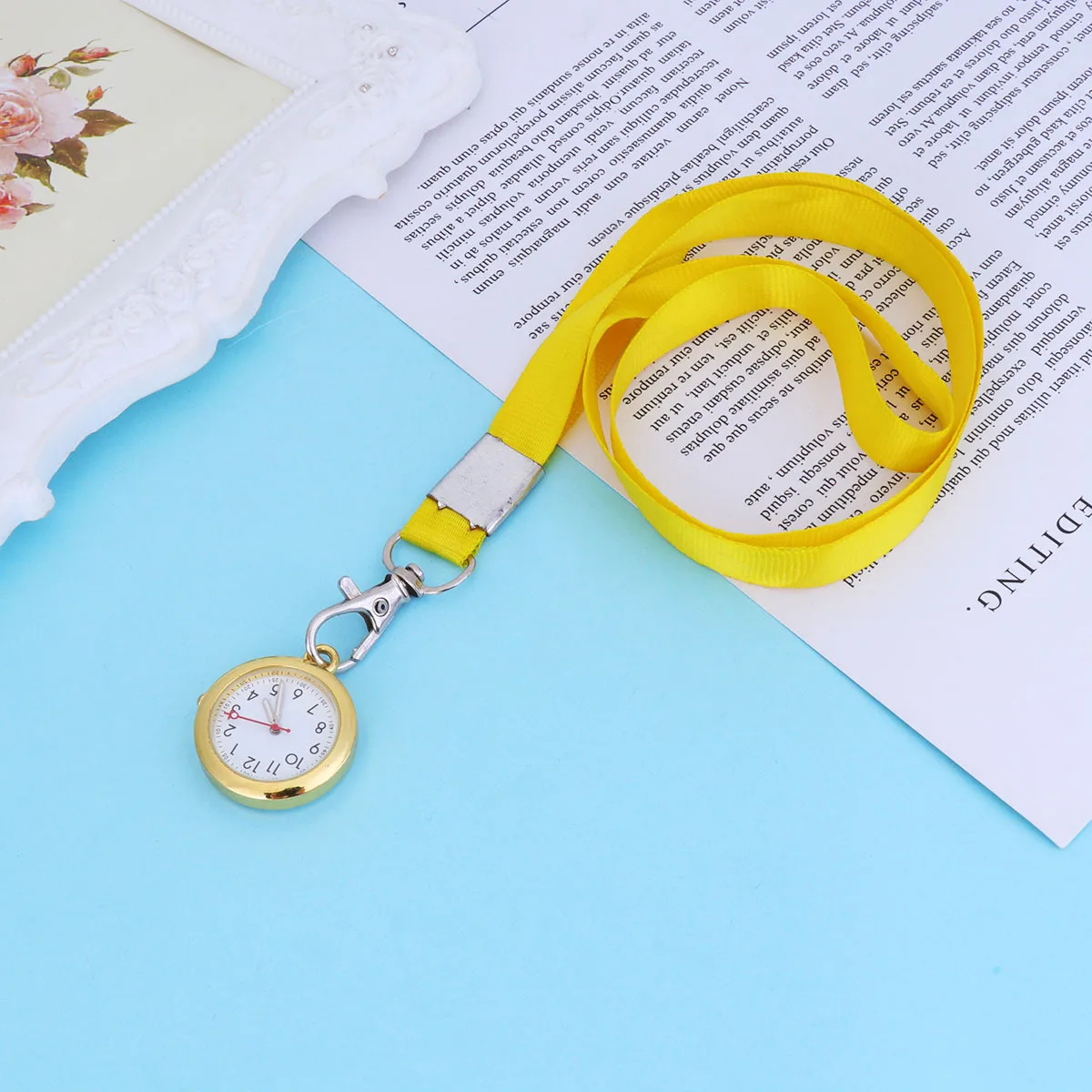ساعة جيب للممرضات، حافظة من خليط معدني من الدرجة الطبية، حارس الوقت المحمول لمحترفي الرعاية الصحية، تصميم بسيط وأنيق مع سلسلة