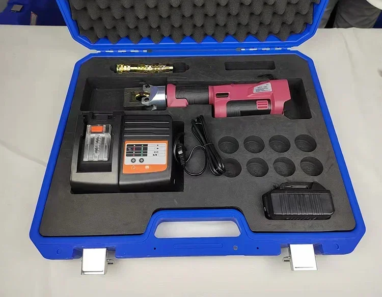 ECT-185 Strumenti portatili per crimpare tubi idraulici con capocorda per batteria Mini 4T