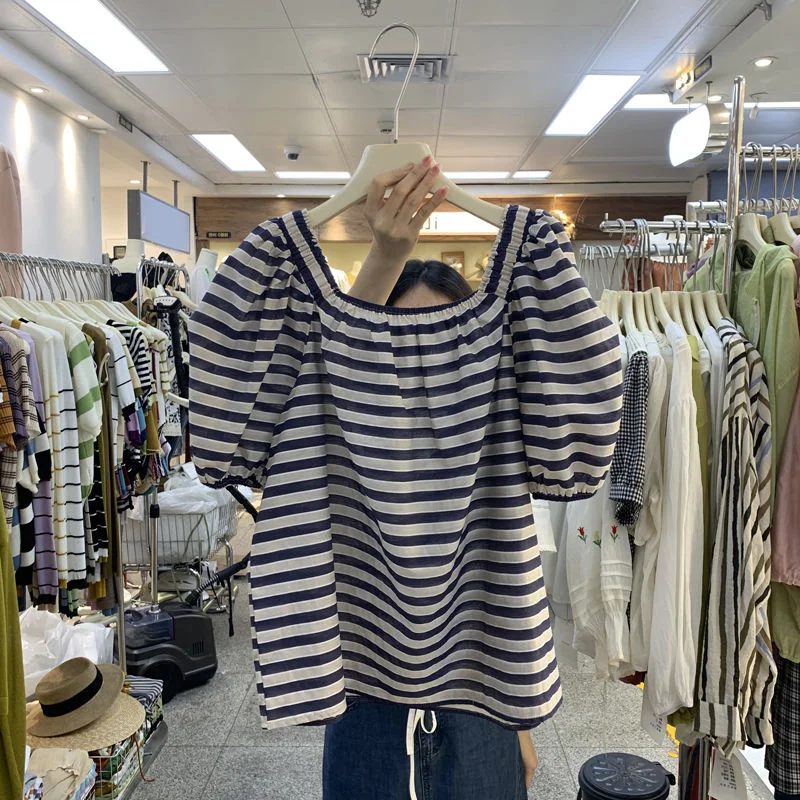 

Женская повседневная свободная блузка больших размеров с коротким рукавом-фонариком, летний топ в полоску с квадратным воротником, удобная внутренняя одежда