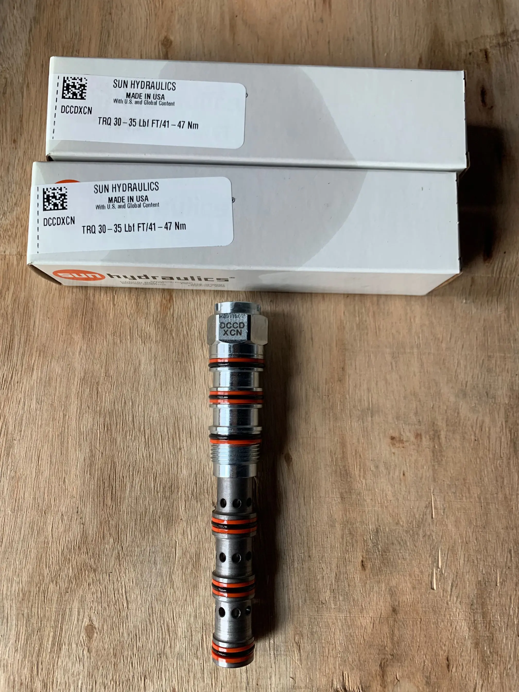 SUN HYDRAULICS Origin 4-way, 2-position, Pilot-to-shift, Detent, Directional Valve Cartridge Valve DCCD-XCN DCCDXCN