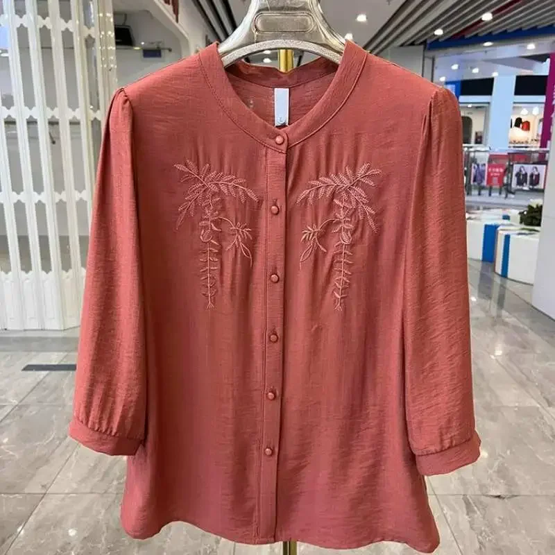 

Женская блузка с вышивкой и воротником-стойкой, рукав 3/4, на пуговицах, элегантный повседневный топ для женщин среднего возраста, свободная блузка для мам