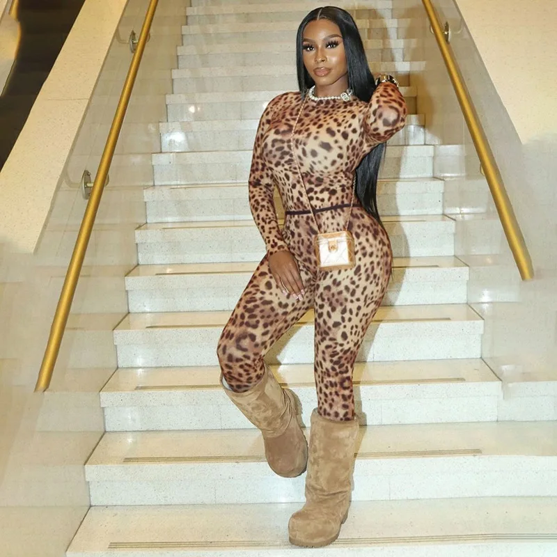 

Women 2 Piece Set Leopard Print Casual 2025 Spring Trend Full Sleeve Crop Tops+Leggings Stretch Streetwear Outfits