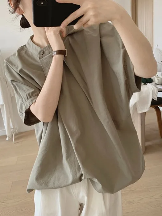 

Аутентичная летняя повседневная рубашка 2026 года, свободный крой, короткий рукав, плиссированный женский топ, стандартный крой, 100% хлопок, для повседневной носки